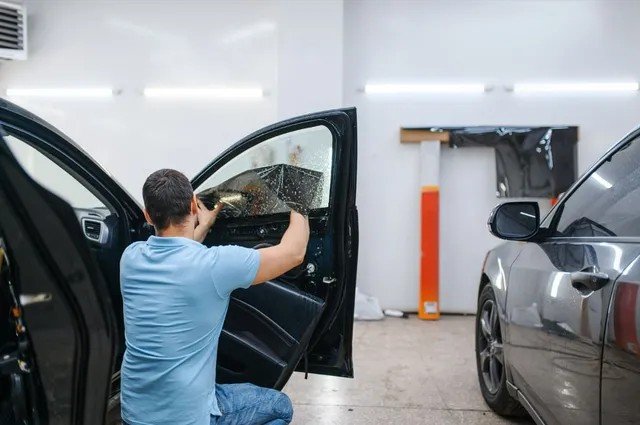 How to Choose the Right Window Tint for Your Home or Vehicle
