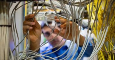 Essential Tips for Enhancing Cable Management in Industrial Settings