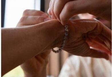 How to Choose the Perfect Gift: A Guide to Personalized Jewelry